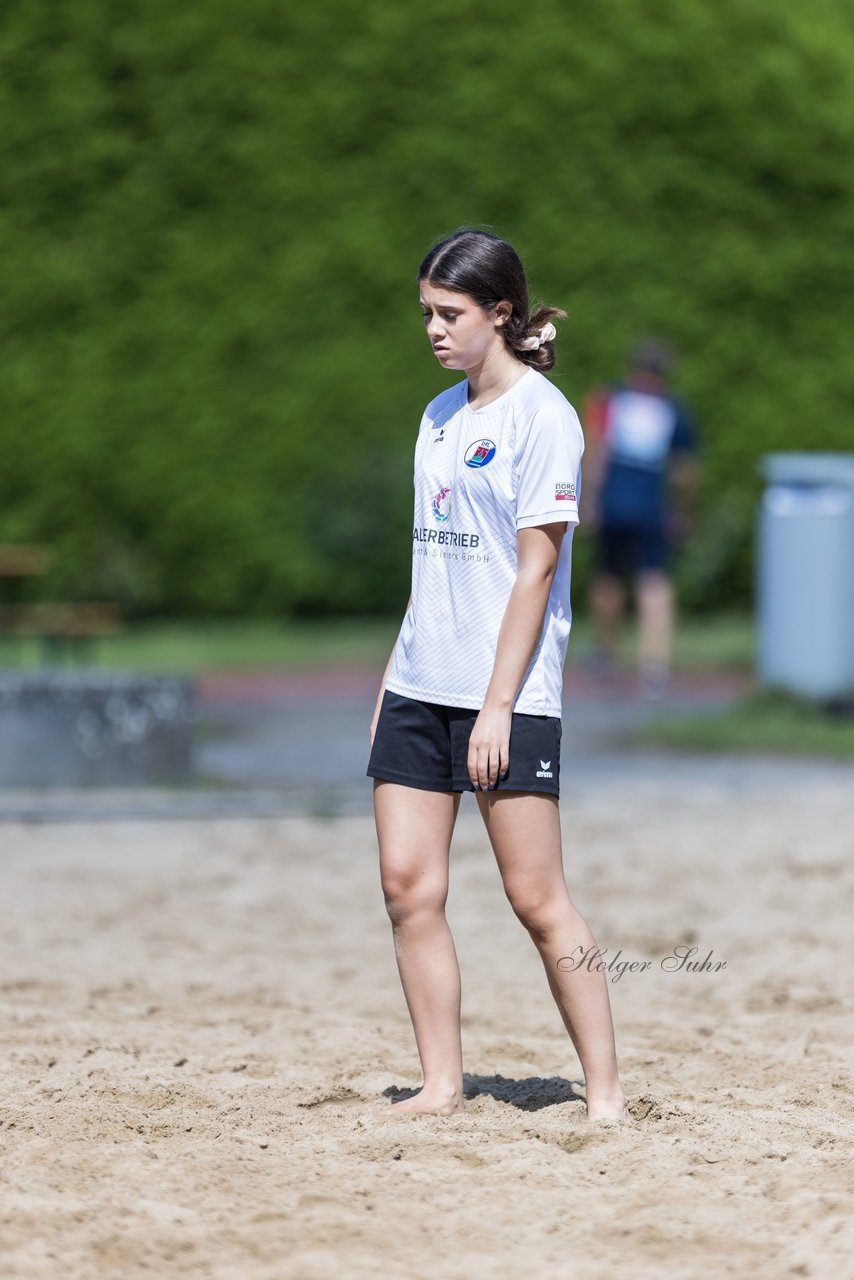 Bild 67 - wBJ/wCJ Beachsoccer Cup